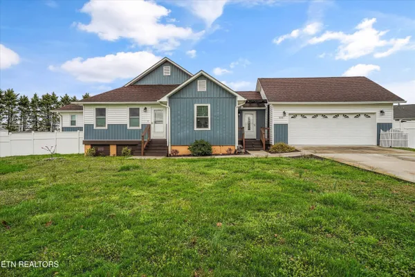 $409,999 | 222 Wind Chase Drive, Madisonville, TN 37354