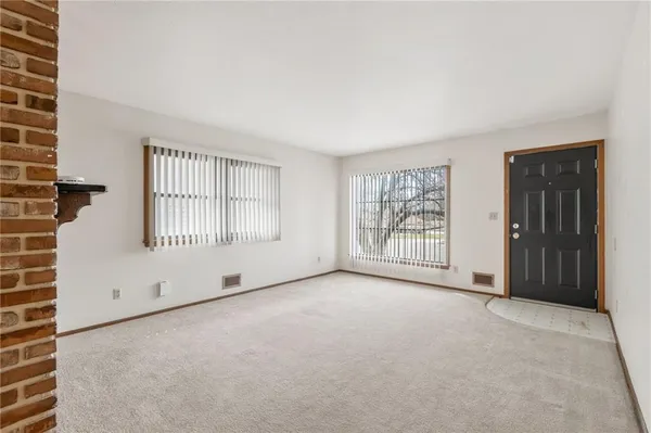 $324,900 | 4415 Sterling Avenue, Kansas City, MO 64133
