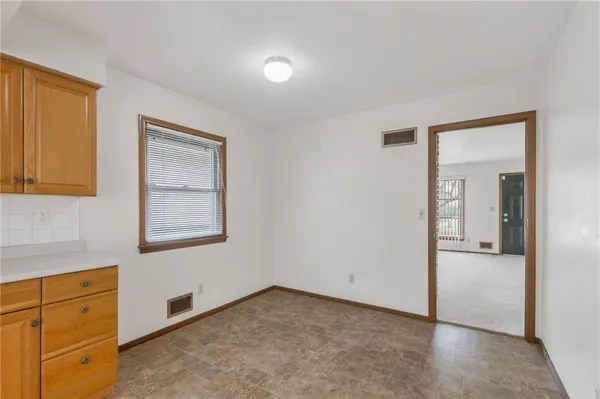 $324,900 | 4415 Sterling Avenue, Kansas City, MO 64133