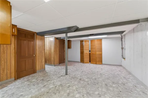 $324,900 | 4415 Sterling Avenue, Kansas City, MO 64133