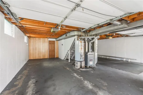 $324,900 | 4415 Sterling Avenue, Kansas City, MO 64133