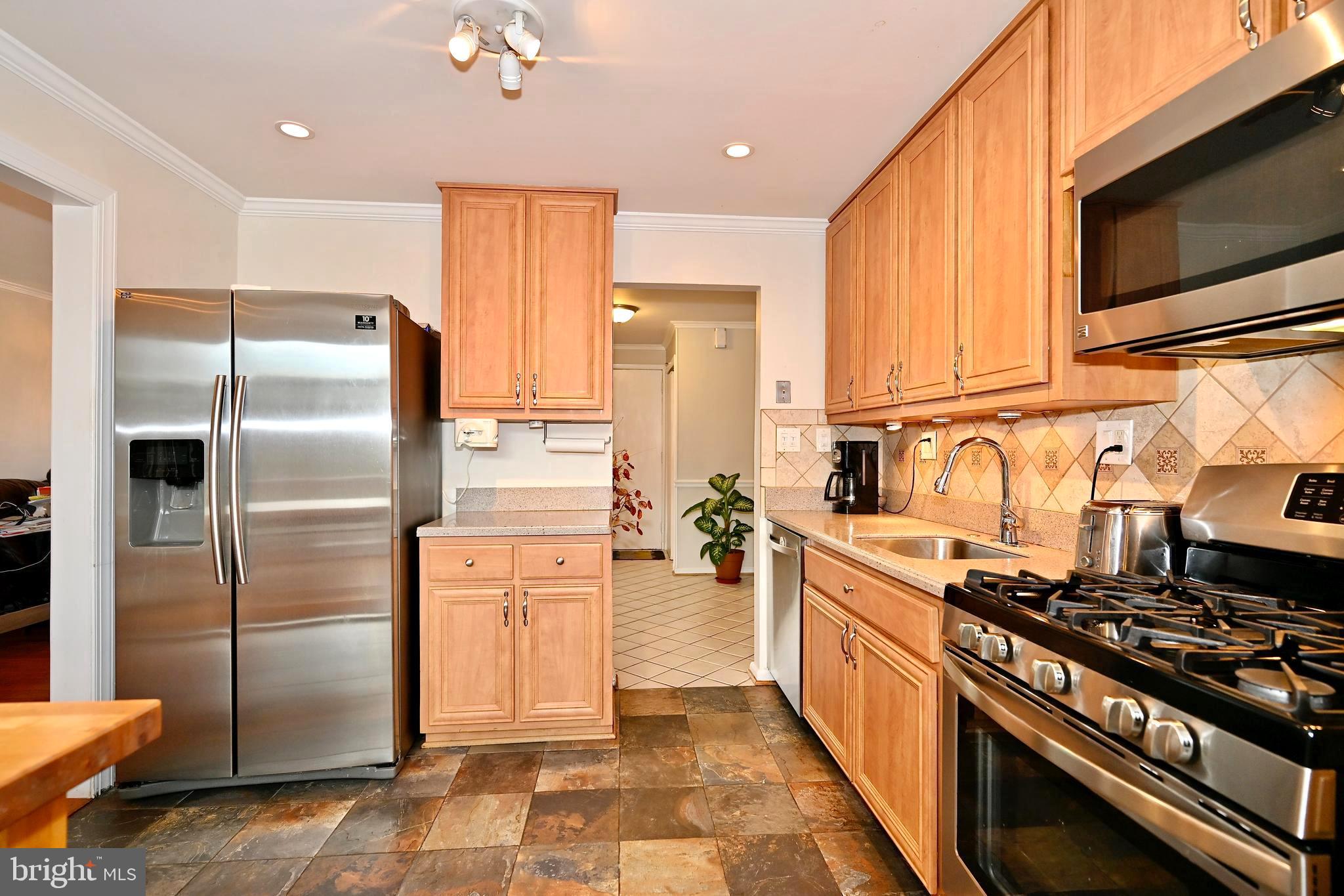 3308 Kayson Street Silver Spring, MD 20906 - Photo 11 of 30 Kitchen