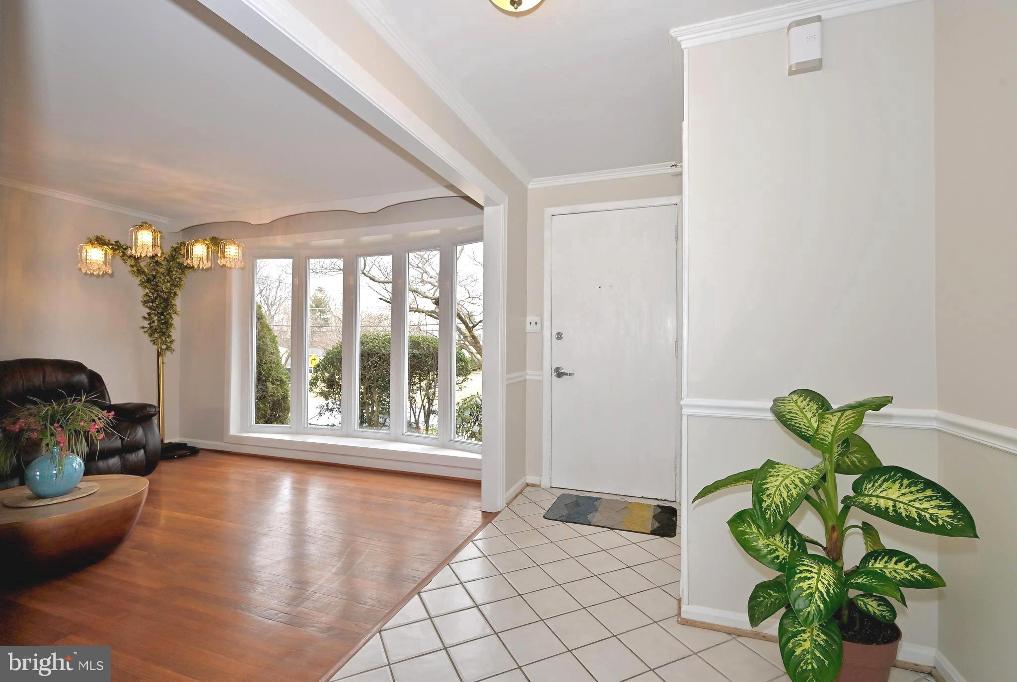 3308 Kayson Street Silver Spring, MD 20906 - Photo 4 of 30 Entrance foyer opens to living roomn