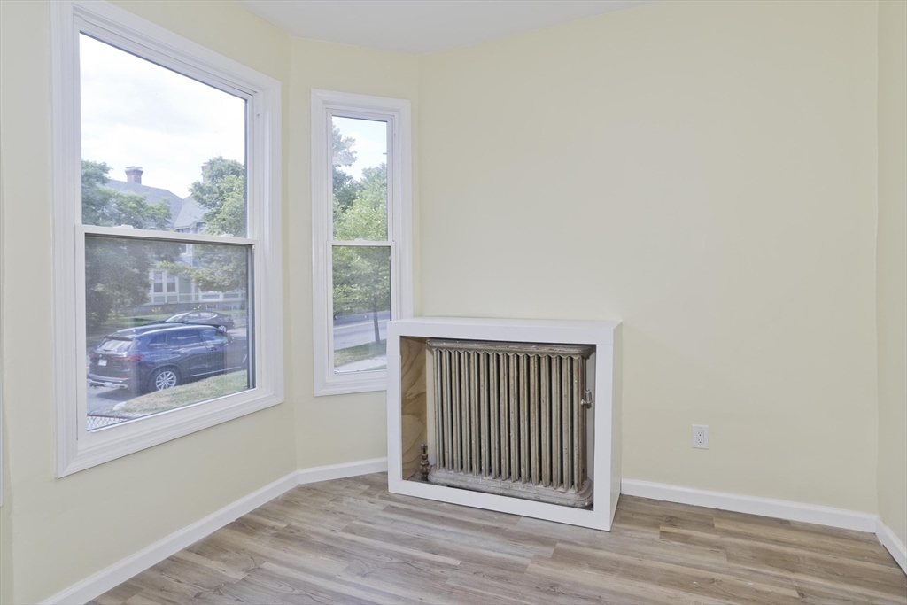 205 St James Avenue Springfield, MA 01109 - Photo 26 of 28