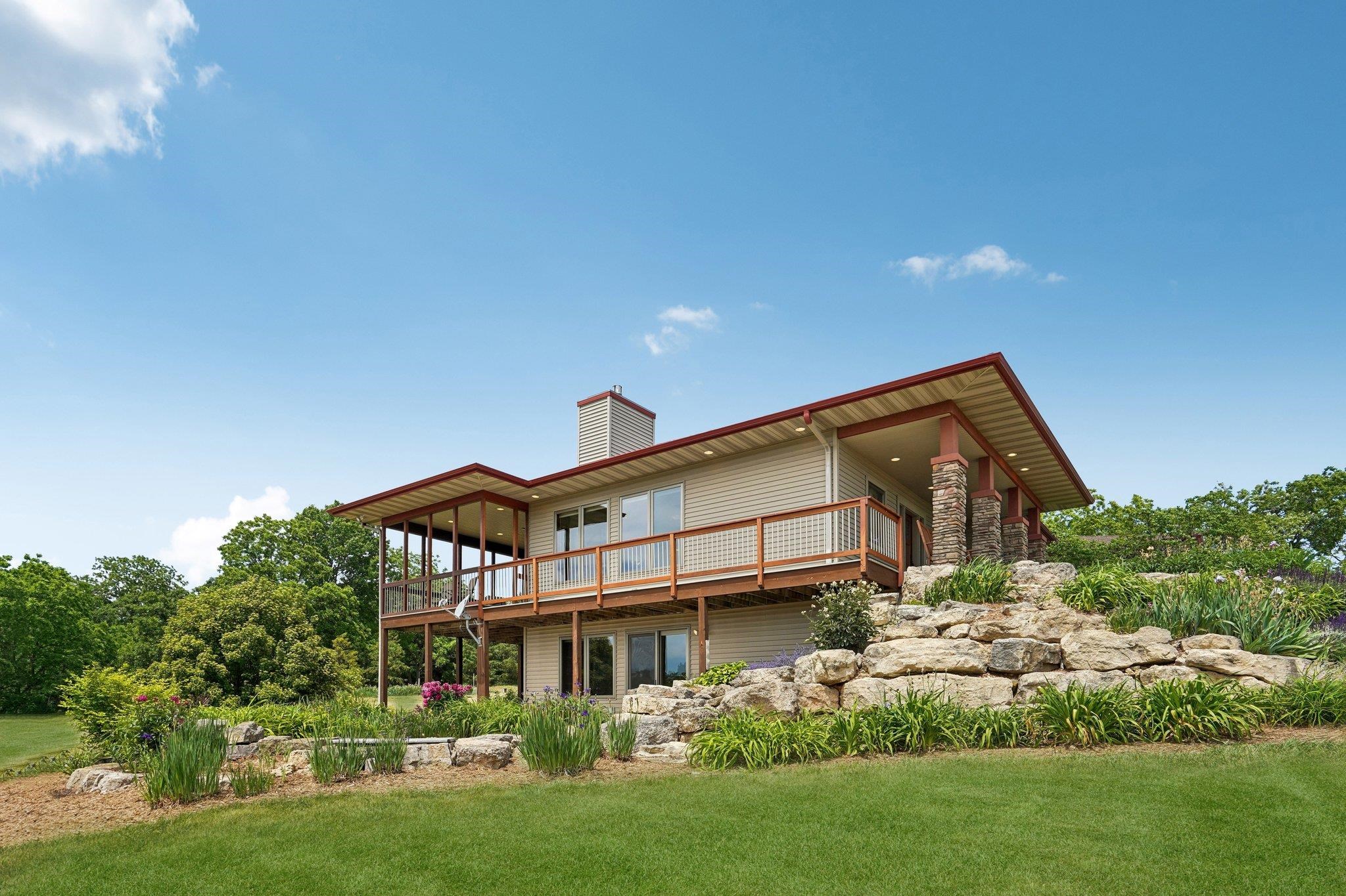 N7977 Dahlk Road New Glarus, WI 53574 - Photo 6 of 48