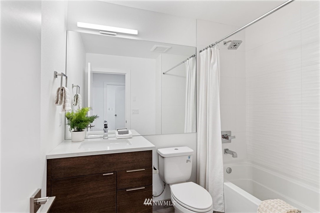 528 North 49th Street Seattle, WA 98103 - Photo 23 of 37 Gallery Image 23