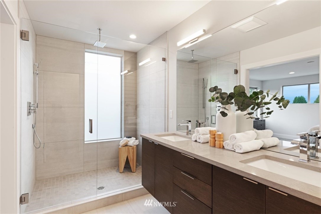 528 North 49th Street Seattle, WA 98103 - Photo 26 of 37 Gallery Image 26