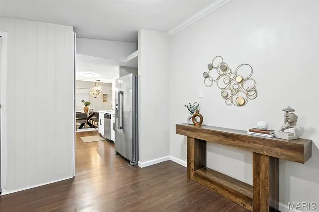 $375,000 | 621 Crest Court, Kirkwood, MO 63122