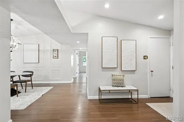 $375,000 | 621 Crest Court, Kirkwood, MO 63122