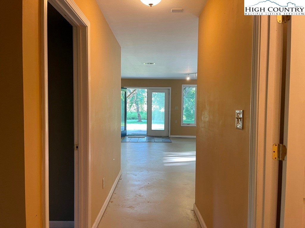 640 Gualtney Road Banner Elk, NC 28604 - Photo 33 of 50 Gallery Image 33