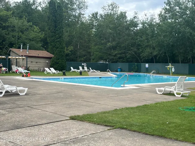 $24,900 | 19 Menoken Trail, Newfoundland, PA 18445