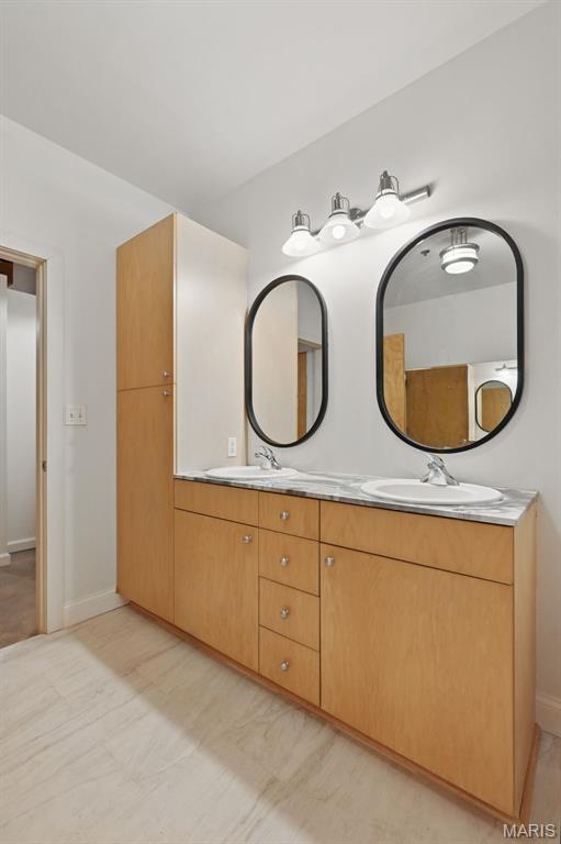 901 Washington Avenue, Unit 310 St. Louis, MO 63101 - Photo 17 of 29