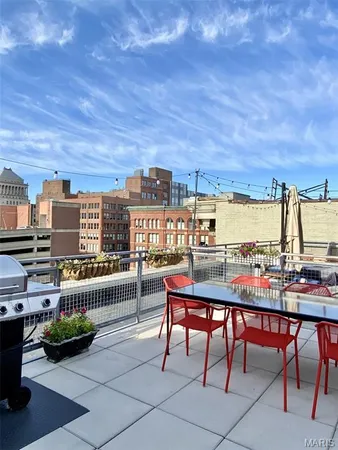 $186,000 | 901 Washington Avenue, Unit 310, St. Louis, MO 63101