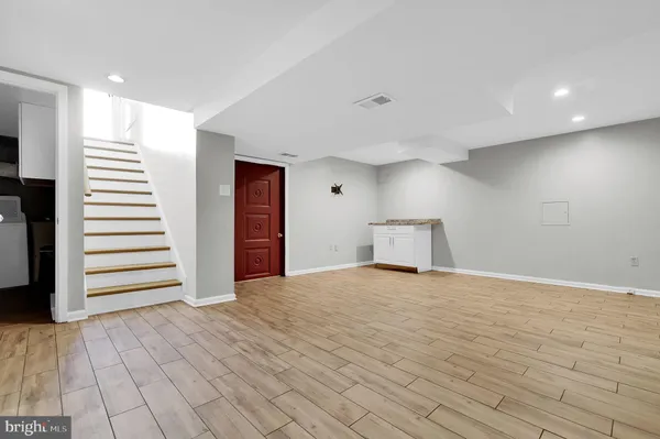 $700,000 | 4623 Wissahican Avenue, Rockville, MD 20853