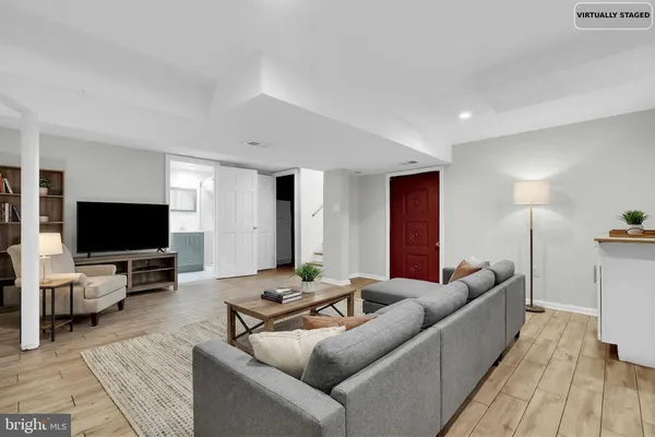 $700,000 | 4623 Wissahican Avenue, Rockville, MD 20853