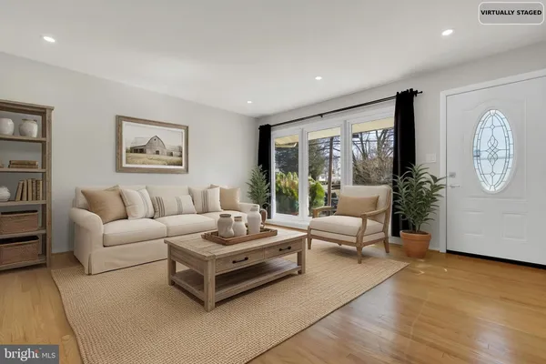 $700,000 | 4623 Wissahican Avenue, Rockville, MD 20853