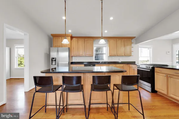 $700,000 | 4623 Wissahican Avenue, Rockville, MD 20853