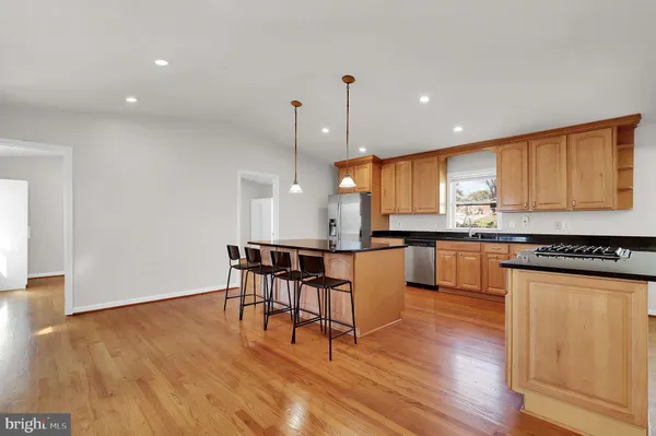 $700,000 | 4623 Wissahican Avenue, Rockville, MD 20853