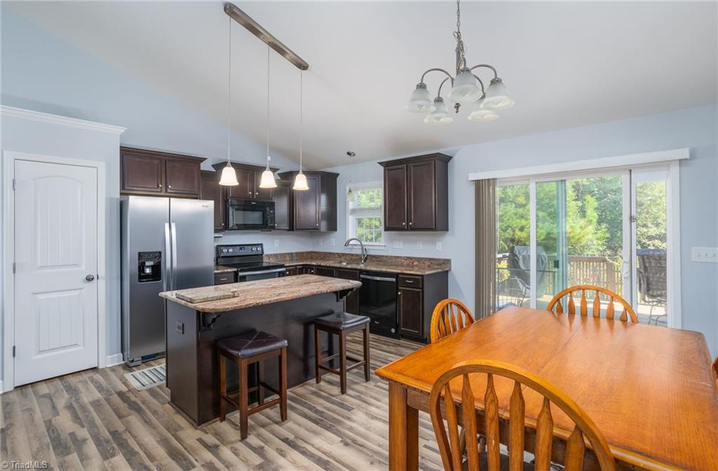 261 Lemons Road Stokesdale, NC 27357 - Photo 11 of 37 Gallery Image 11