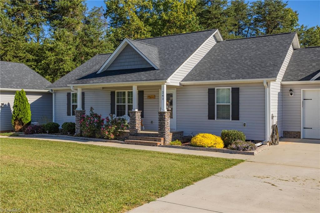 261 Lemons Road Stokesdale, NC 27357 - Photo 5 of 37 Gallery Image 5
