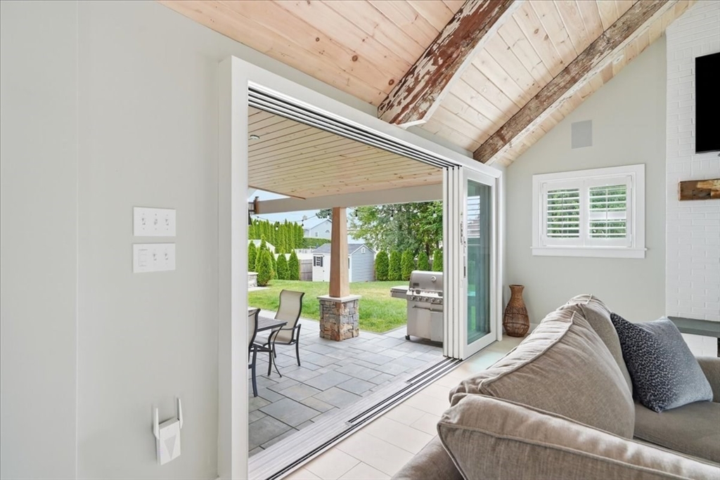 141 Wompatuck Road Hingham, MA 02043 - Photo 14 of 41