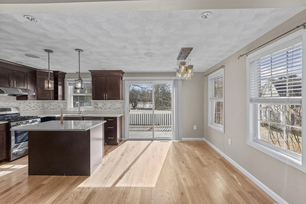 2 Woodside Road Billerica, MA 01862 - Photo 4 of 41 Gallery Image 4