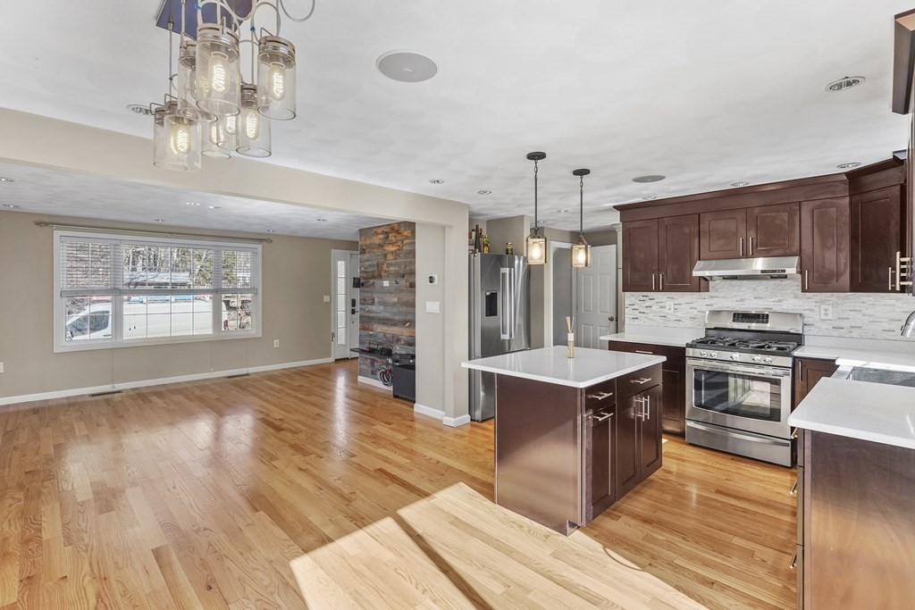 2 Woodside Road Billerica, MA 01862 - Photo 6 of 41 Gallery Image 6