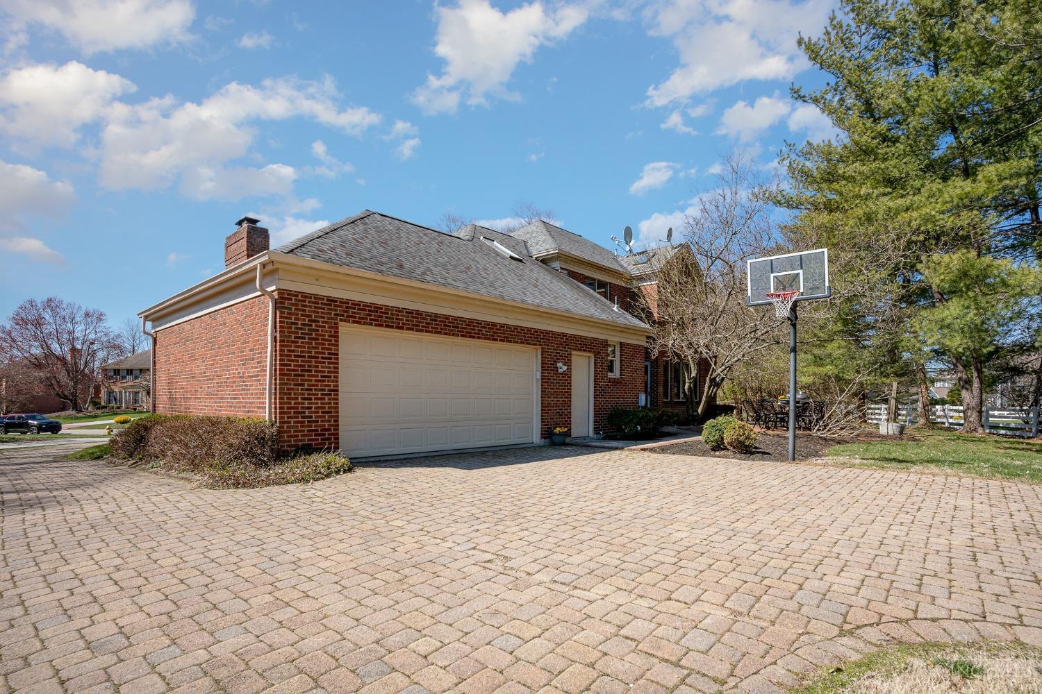 3681 Tiffany Ridge Lane Blue Ash, OH 45241 - Photo 5 of 37