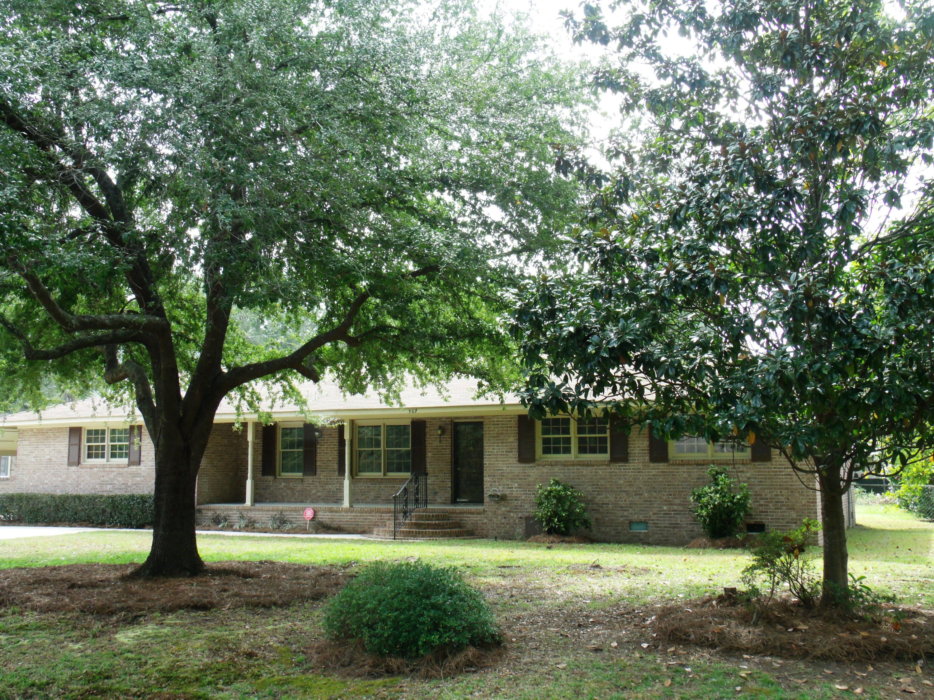 307 Otis Road Walterboro, SC 29488 - Photo 1 of 42 307 Otis Road