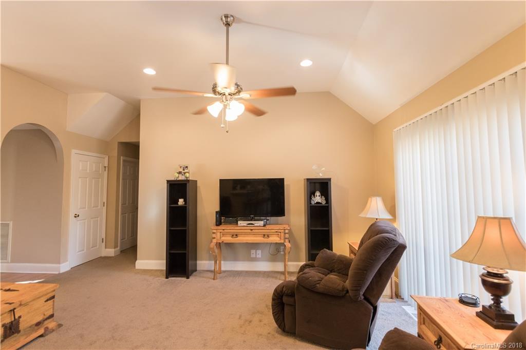357 Craig Manor Road Lancaster, SC 29720 - Photo 4 of 22 Gallery Image 4