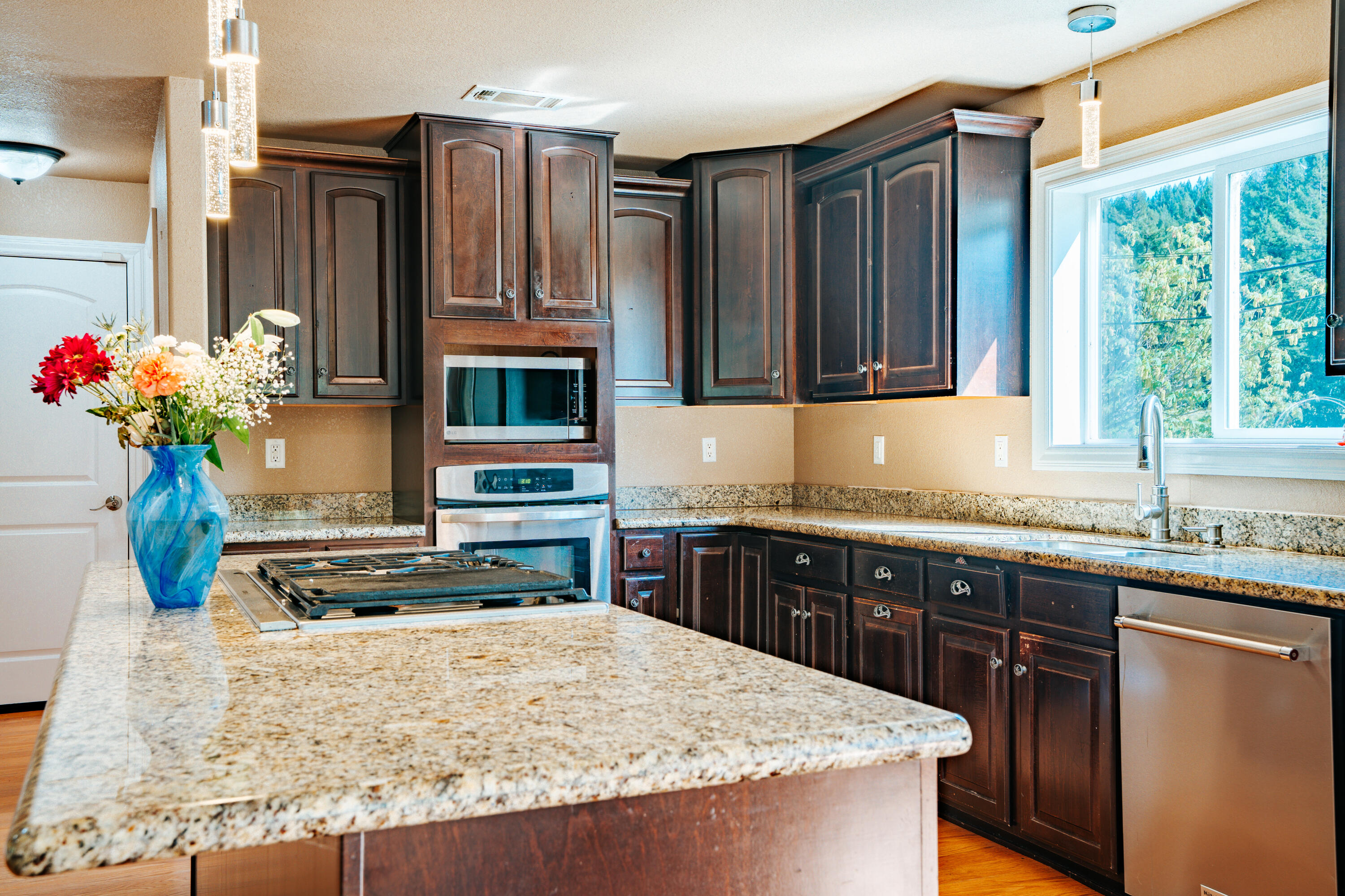 421 N Road Scotia, CA 95565 - Photo 4 of 56