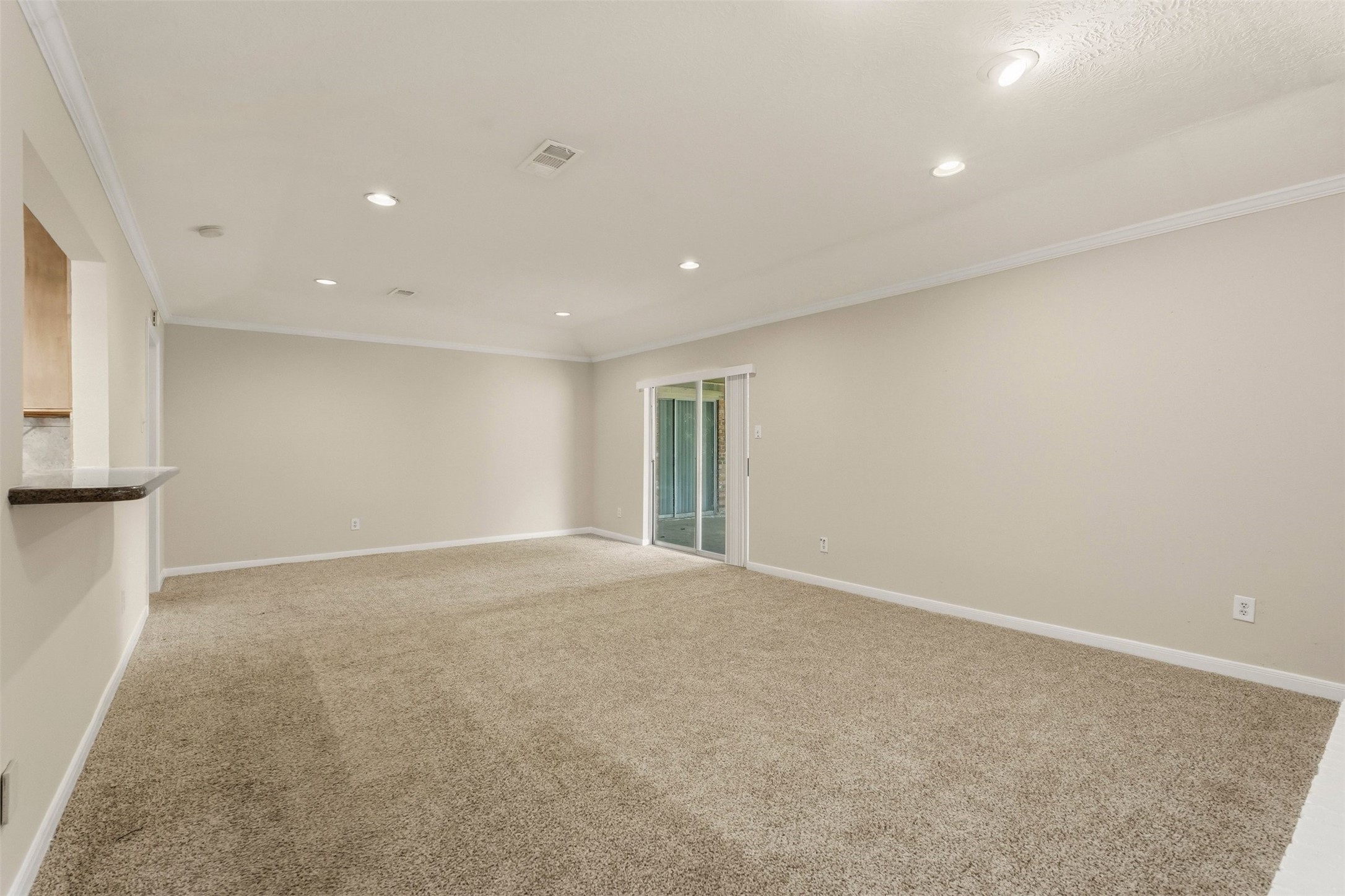 810 Sunnybrook Lane Baytown, TX 77521 - Photo 10 of 27