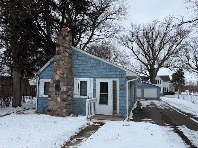 $300,000 | 5340 Main Street East, Maple Plain, MN 55359