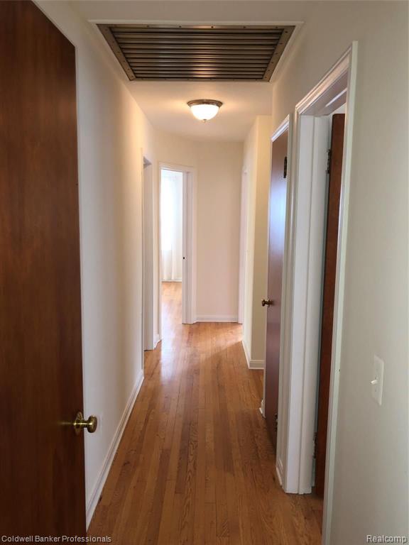 1141 South Renaud Road Grosse Pointe Woods, MI 48236 - Photo 27 of 52