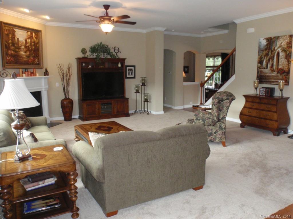 11615 Ashbourne Hall Road Charlotte, NC 28277 - Photo 4 of 18 Gallery Image 4