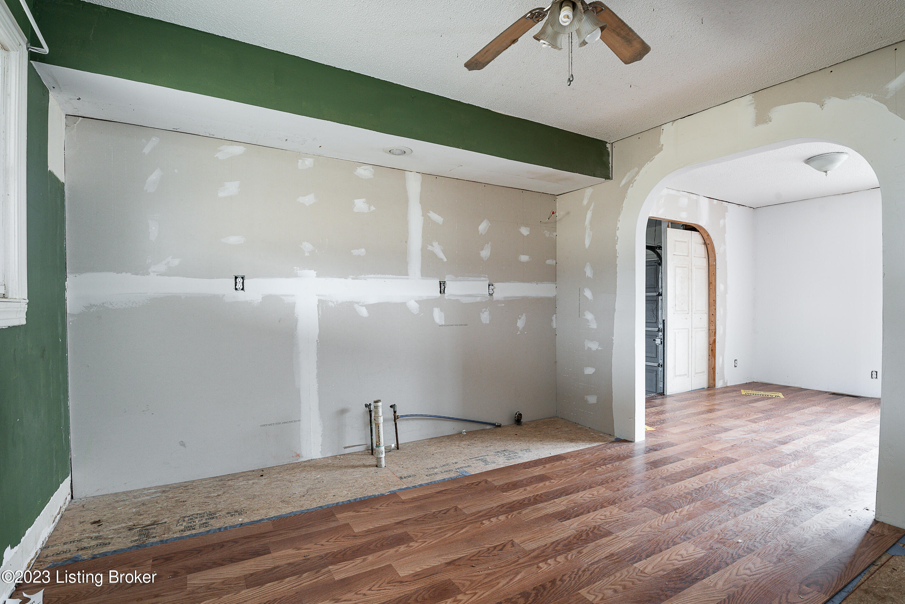 96 Rineyville-Big Springs Road Radcliff, KY 40160 - Photo 10 of 34 Kitchen