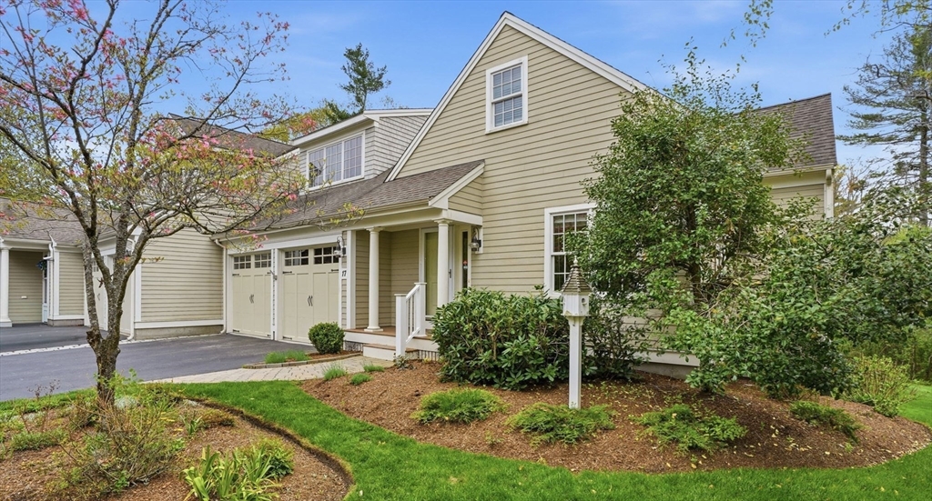 17 Hannah Brook Waye, Unit 9 Marshfield, MA 02050 - Photo 1 of 42