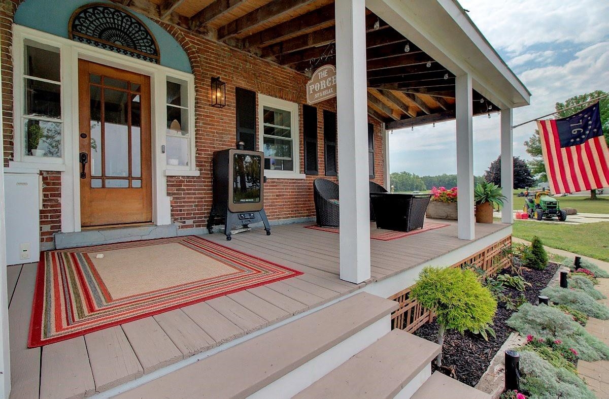 13 Passage View Lane Grand Isle, VT 05458 - Photo 9 of 40 Gallery Image 9