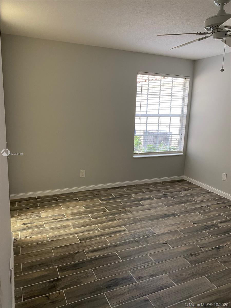 882 Southwest Balmoral Trace Stuart, FL 34997 - Photo 10 of 17 2nd bedroom