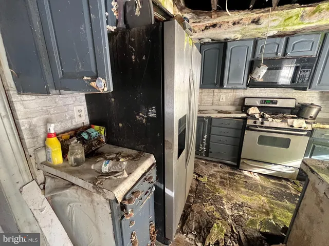 $199,900 | 10906 Kipling Lane, Philadelphia, PA 19154