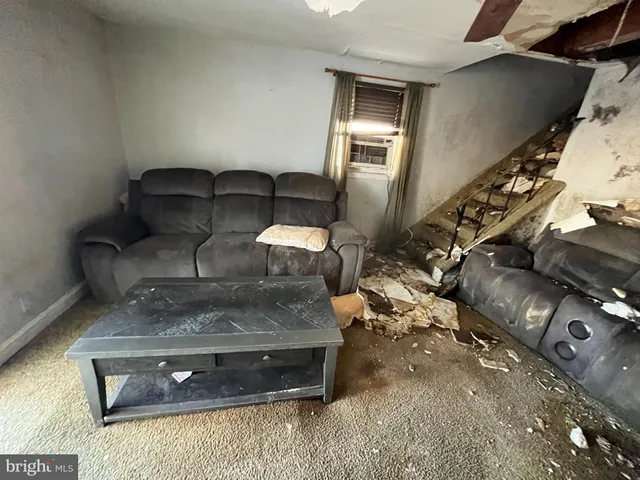 $199,900 | 10906 Kipling Lane, Philadelphia, PA 19154