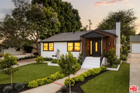 $1,595,000 | 8421 Airlane Avenue, Los Angeles, CA 90045