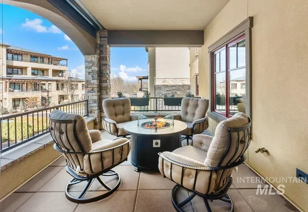 $888,000 | 2967 W Crescent, Unit 207, Boise, ID 83706