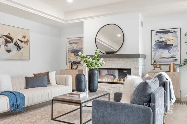 $888,000 | 2967 W Crescent, Unit 207, Boise, ID 83706