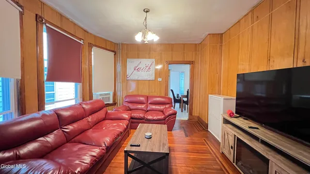 $209,900 | 15 Buchanan Street, Albany, NY 12206