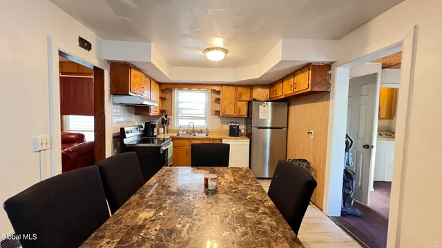 $209,900 | 15 Buchanan Street, Albany, NY 12206