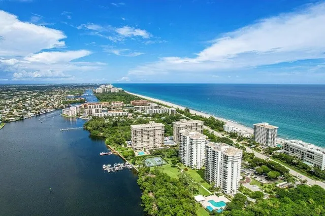 $837,900 | 2001 North Ocean Boulevard, Unit 305, Boca Raton, FL 33431