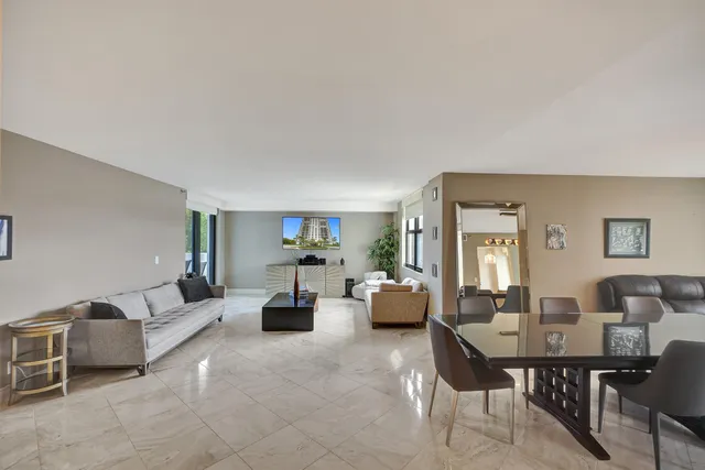 $837,900 | 2001 North Ocean Boulevard, Unit 305, Boca Raton, FL 33431