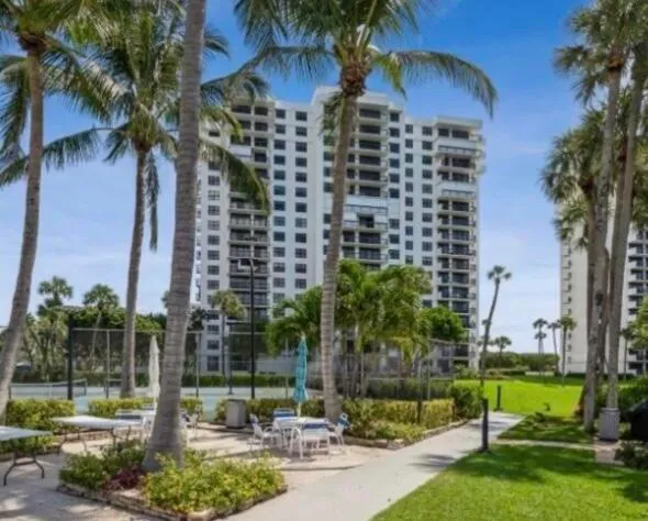 $837,900 | 2001 North Ocean Boulevard, Unit 305, Boca Raton, FL 33431