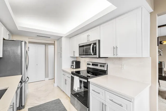 $837,900 | 2001 North Ocean Boulevard, Unit 305, Boca Raton, FL 33431